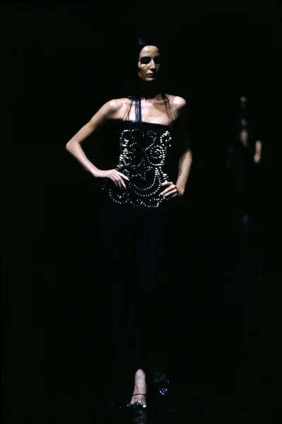 Look 3
